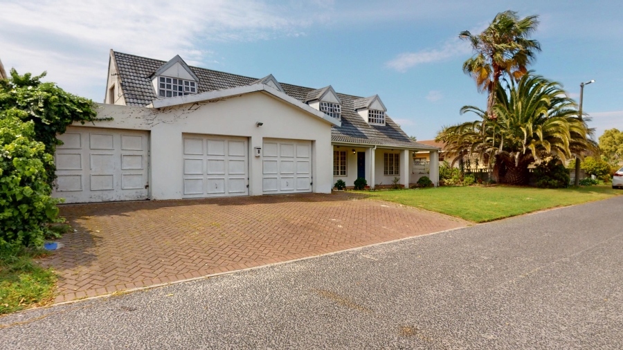 4 Bedroom Property for Sale in Rustdal Western Cape